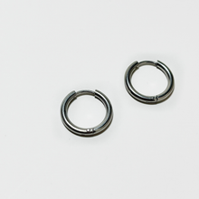 Load image into Gallery viewer, Everyday Hoop Earrings in Silver