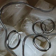 Load image into Gallery viewer, Timeless Hoop Earrings in Silver